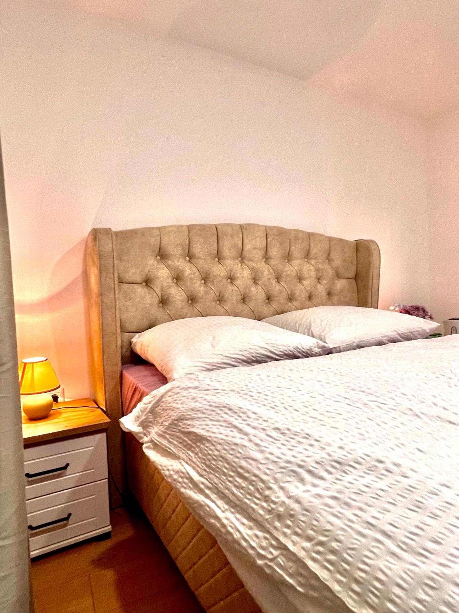 Apartamento And Monaco *